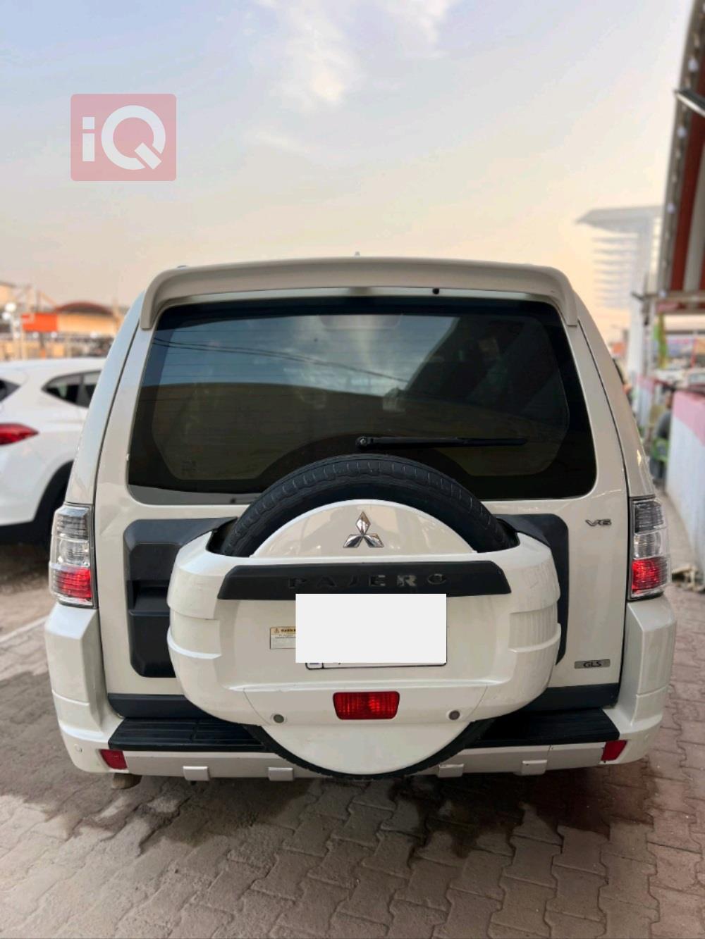 ميتسوبيشي باجيرو